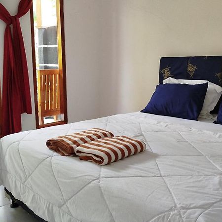 סנרו Tatasya Homestay מראה חיצוני תמונה