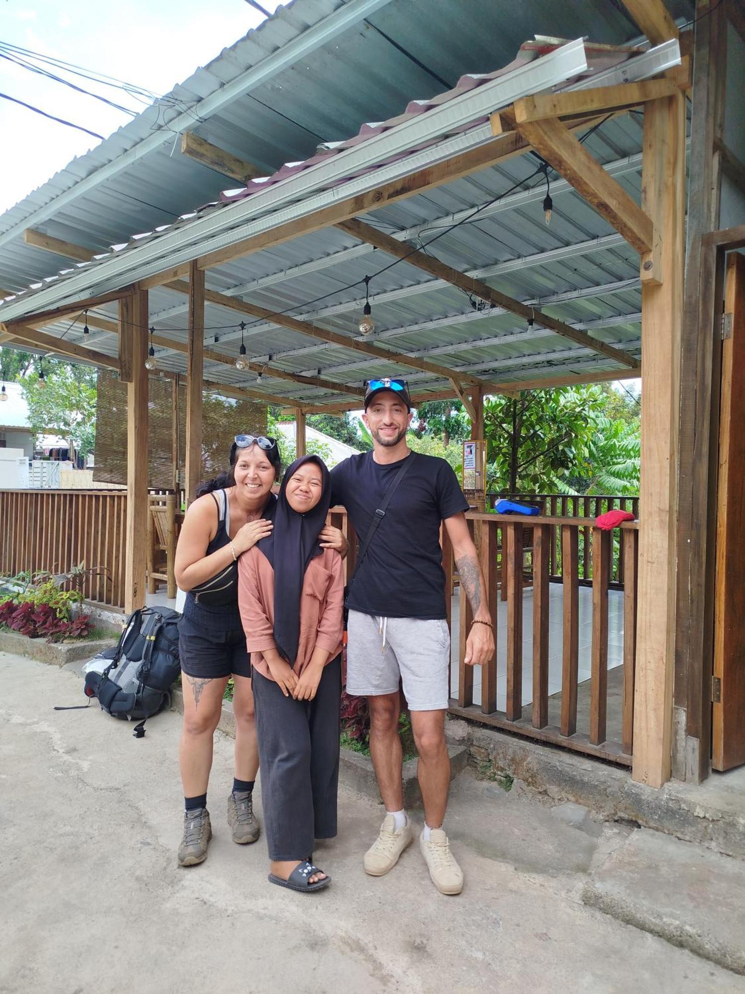 סנרו Tatasya Homestay מראה חיצוני תמונה